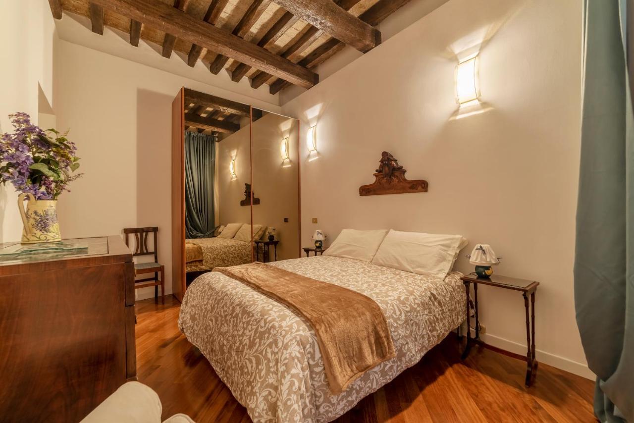 Rione Monti & Cavour Apartment Roma Exterior foto
